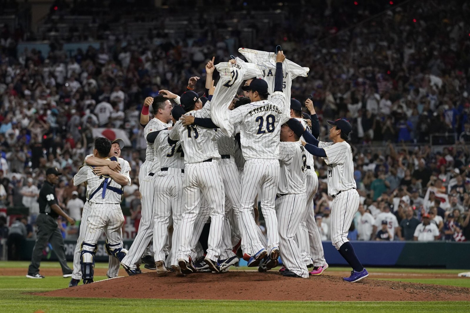 Despu S De A Os Jap N Se Corona Campe N Del Cl Sico Mundial De B Isbol