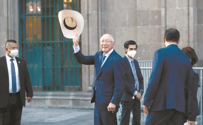 Ken Salazar embajador