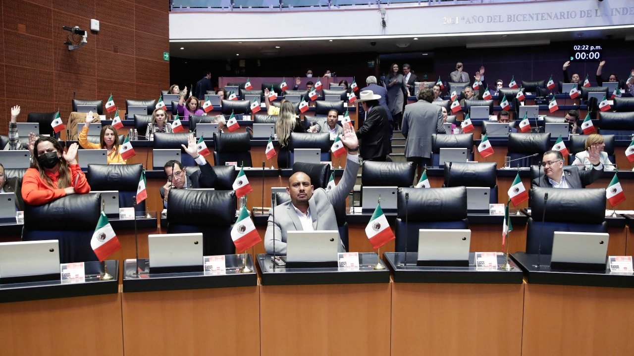 senadores