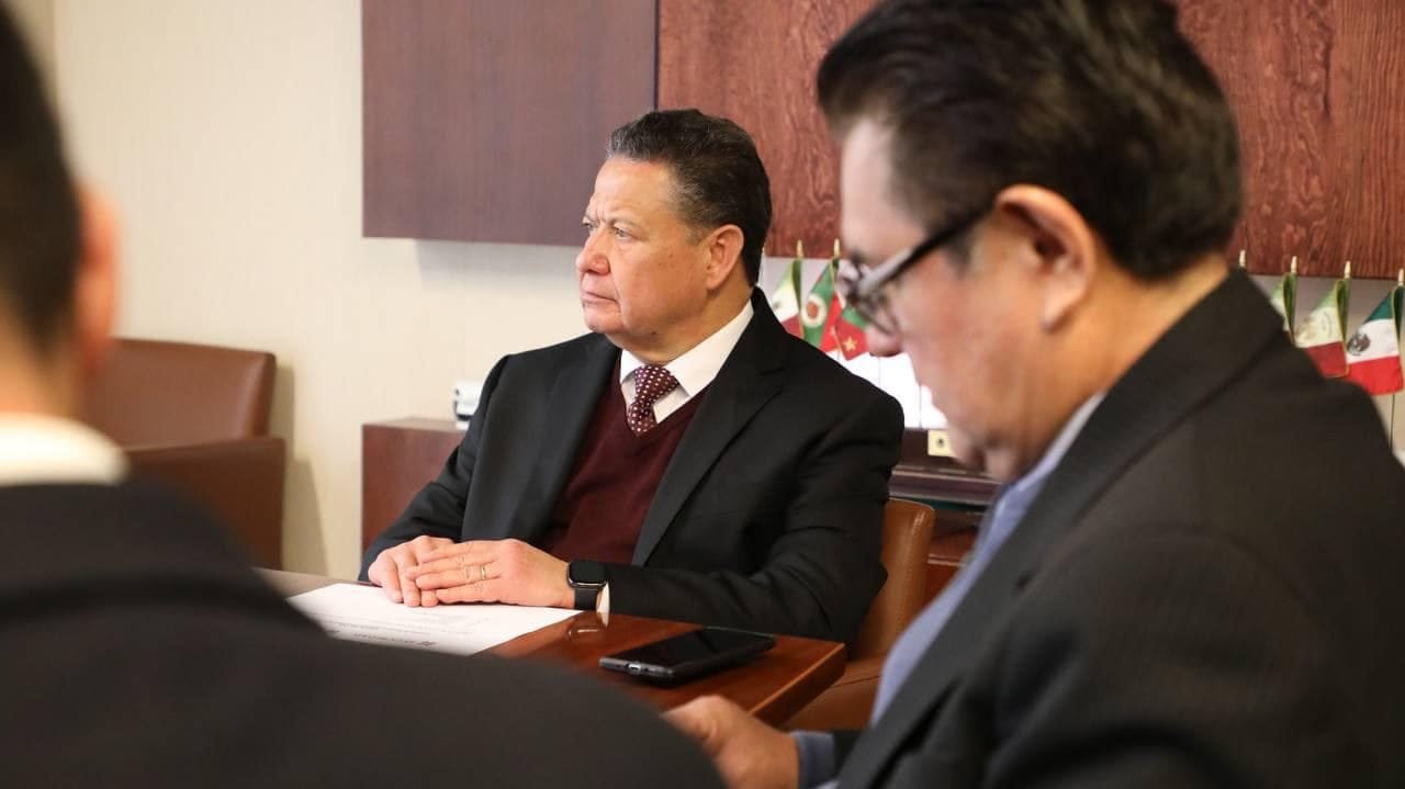 Julio Menchaca Salazar, gobernador del estado, ha reconocido la labor que se realiza para combatir el huachicol